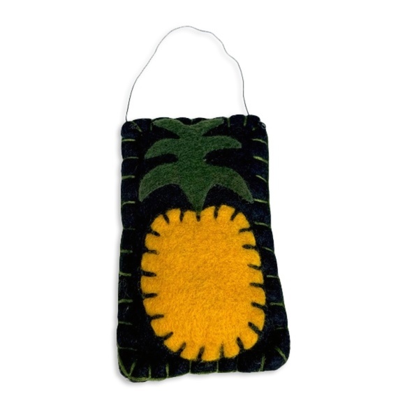 Hand stitched felt stuffed Pineapple on wire hang - Picture 1 of 11